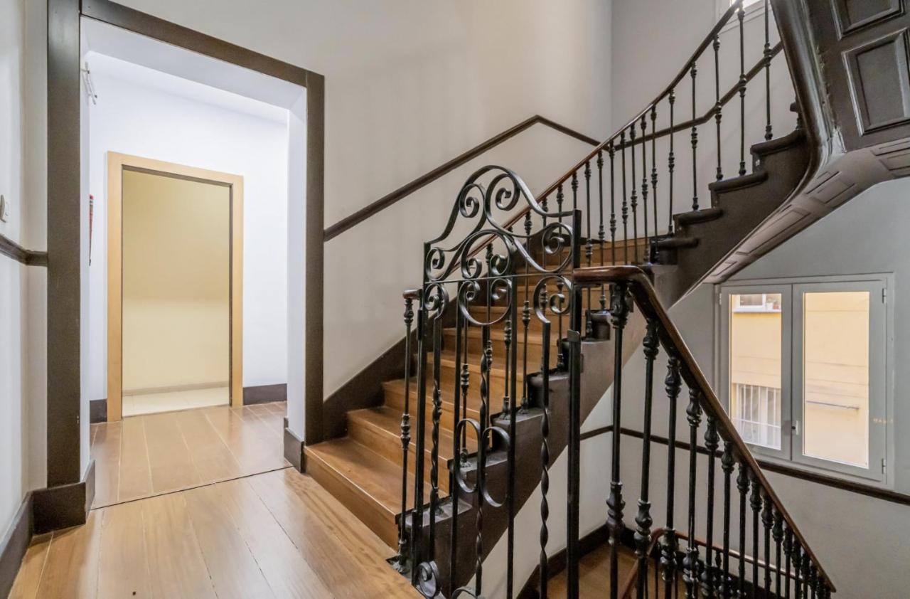 For You Rentals Centrico Apartamento Temporal En La Calle Infanta Inf1A Madrid Esterno foto