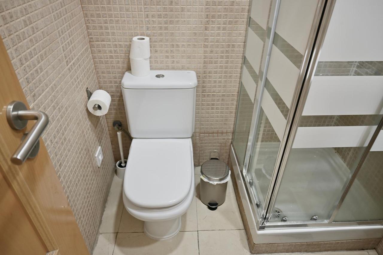 For You Rentals Centrico Apartamento Temporal En La Calle Infanta Inf1A Madrid Esterno foto
