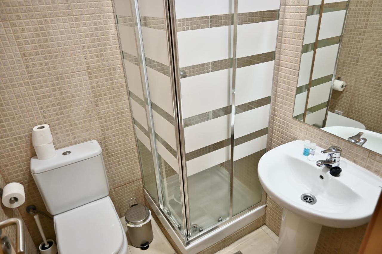 For You Rentals Centrico Apartamento Temporal En La Calle Infanta Inf1A Madrid Esterno foto